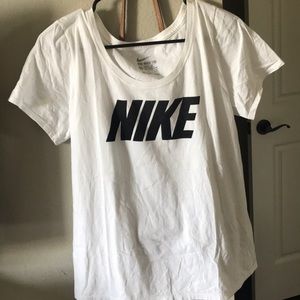 Nike tshirt